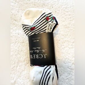 NEW J. Crew pack of 3 ankle no show socks white black
